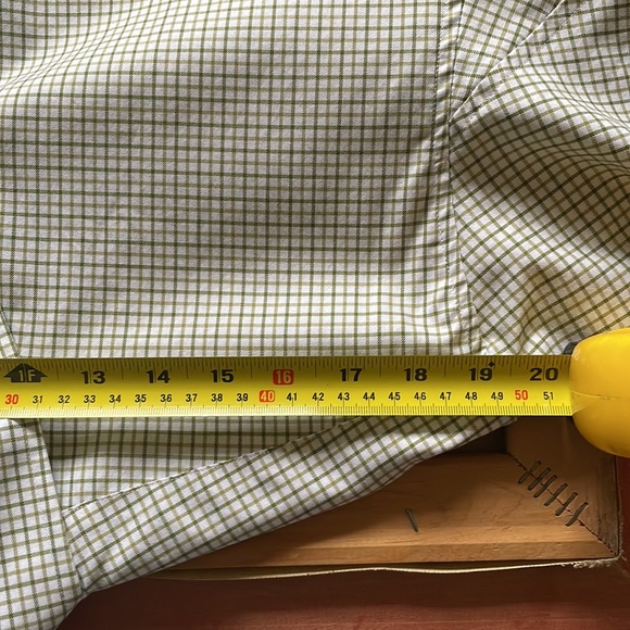 Duluth Trading Co. Short Sleeve Button Down Casual/Workwear Shirt, Size L - Picture 5 of 8